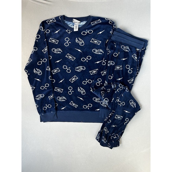 Wizarding World Of Harry Potter Women's M Velour Long Sleeve Pajama Set - Picture 1 of 16
